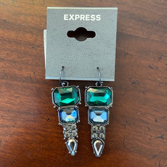 Express Jewelry - NWT Express Drop Earrings
